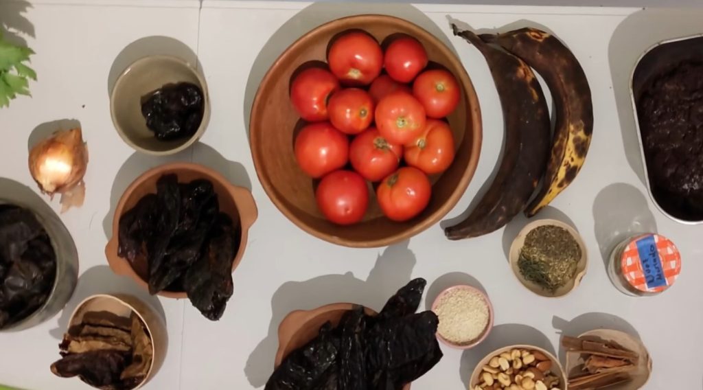 Mole Poblano, ganador del certamen de las comunidades migrantes